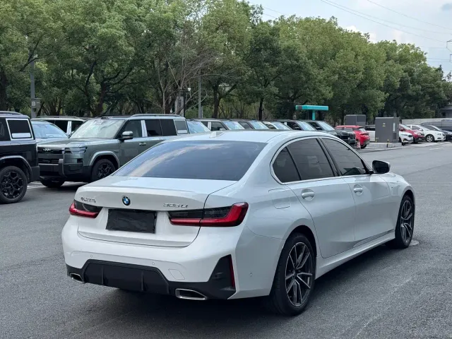 BMW 3 Series — Фото автомобиля 17