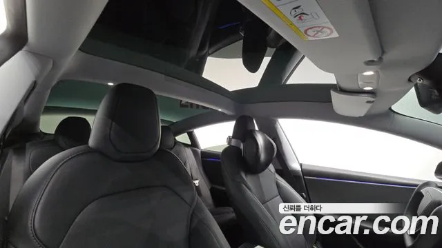 Tesla Model 3 — Фото автомобиля 19