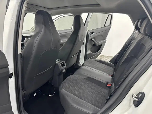 Volkswagen T-Cross — Фото автомобиля 6