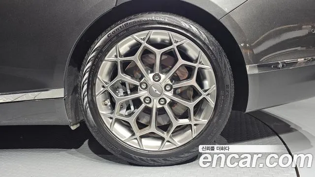 Genesis G80 RG3 — Фото автомобиля 6