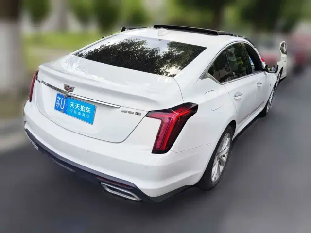 Cadillac CT5 — Фото автомобиля 2