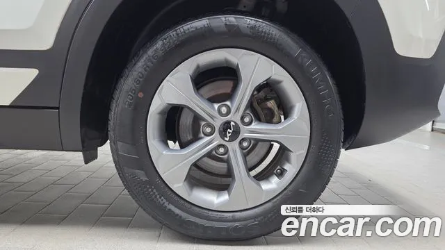 Kia Seltos Новый Seltos Бензин 2.0 2WD — Фото автомобиля 20