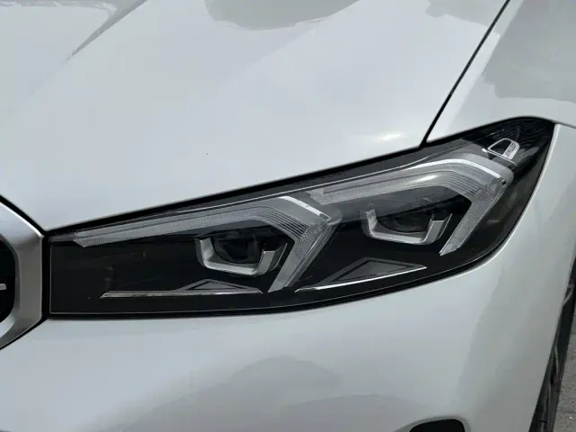 BMW 3 Series — Фото автомобиля 9