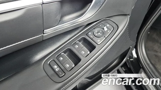 Hyundai Sonata — Фото автомобиля 28