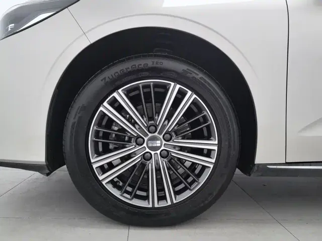 Geely Galaxy Stellar 6 — Фото автомобиля 17