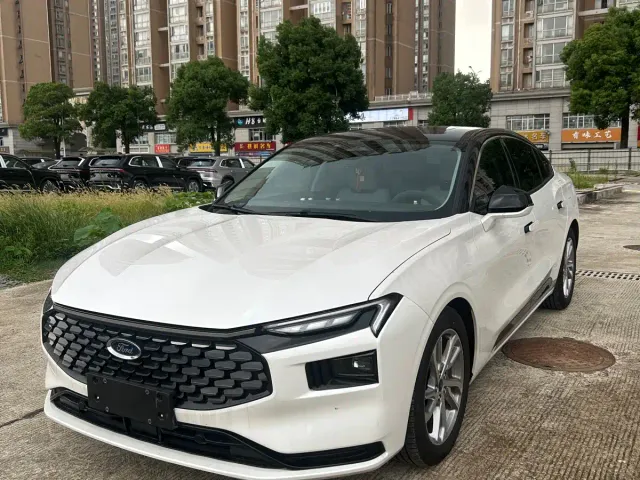 Ford Mondeo — Фото автомобиля 3
