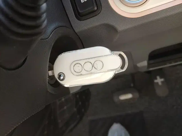Wuling Hongguang Mini EV — Фото автомобиля 8