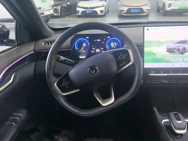 Changan Eado — Фото автомобиля 15