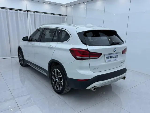 BMW X1 — Фото автомобиля 6