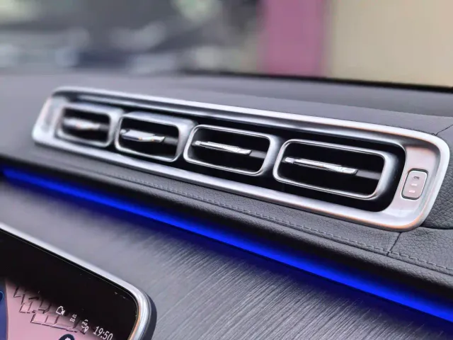 Mercedes-Benz S-Class — Фото автомобиля 25