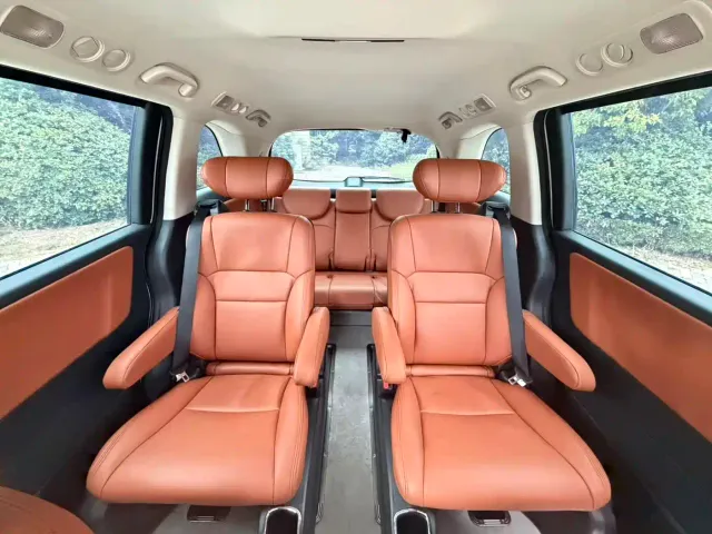 Honda Odyssey — Фото автомобиля 8
