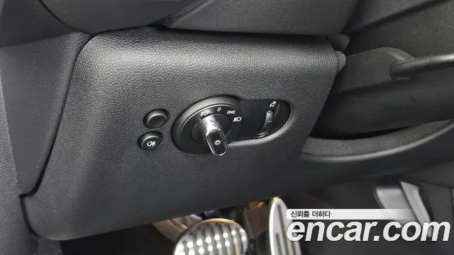 MINI Cooper Convertible — Фото автомобиля 25