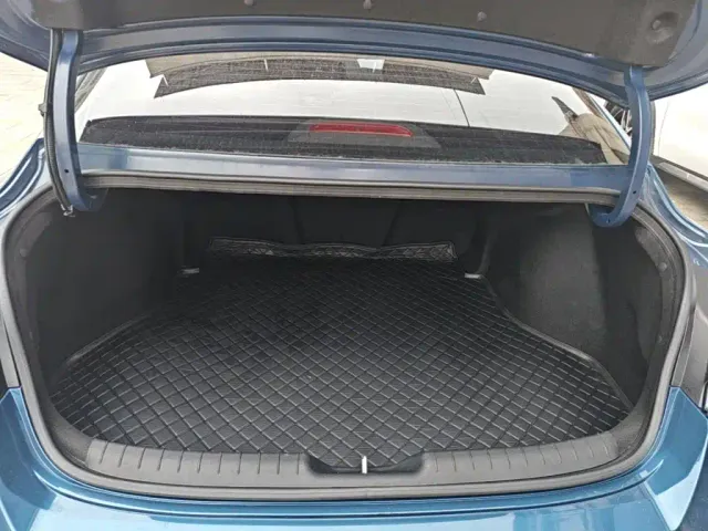 Hyundai Elantra — Фото автомобиля 18