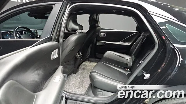 Hyundai Ioniq 6 — Фото автомобиля 17