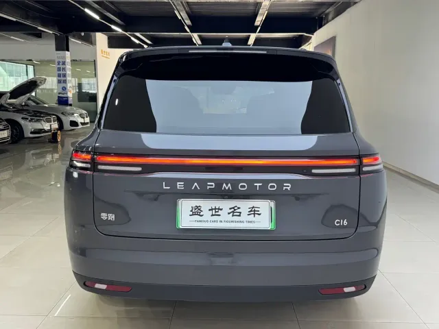 Leapmotor C16 — Фото автомобиля 12