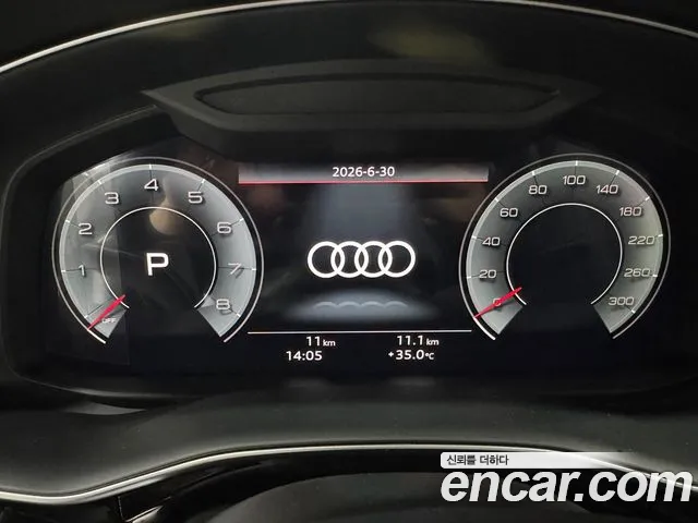 Audi Q8 55 TFSI quattro Premium — Фото автомобиля 14