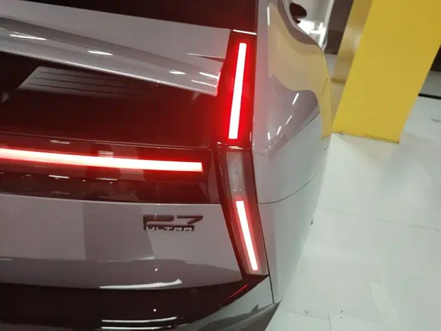 Xpeng P7 — Фото автомобиля 7