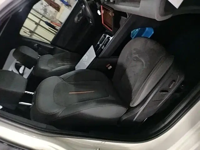 Hyundai ELEXIO — Фото автомобиля 24
