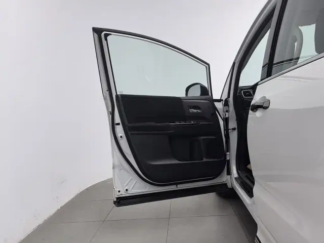 Honda Odyssey — Фото автомобиля 8