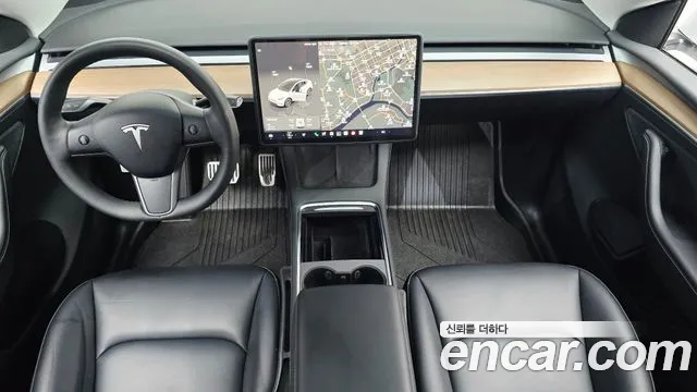 Tesla Model Y — Фото автомобиля 7