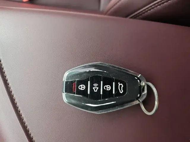 Jetour X90 Plus — Фото автомобиля 8