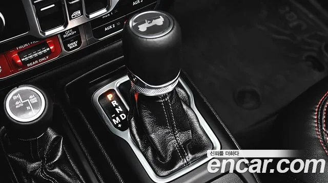 Jeep Wrangler JL — Фото автомобиля 18