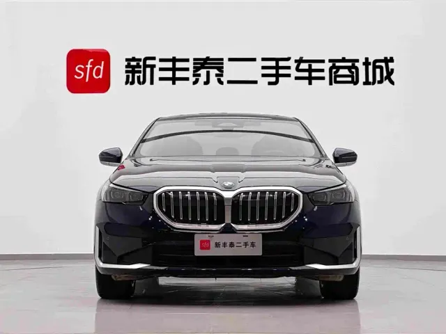 BMW 5 Series — Фото автомобиля 2