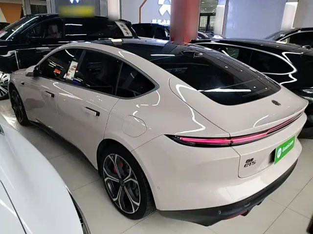 Nio ET5 — Фото автомобиля 4