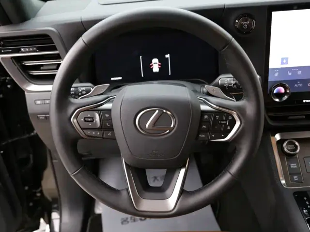 Lexus GX — Фото автомобиля 14