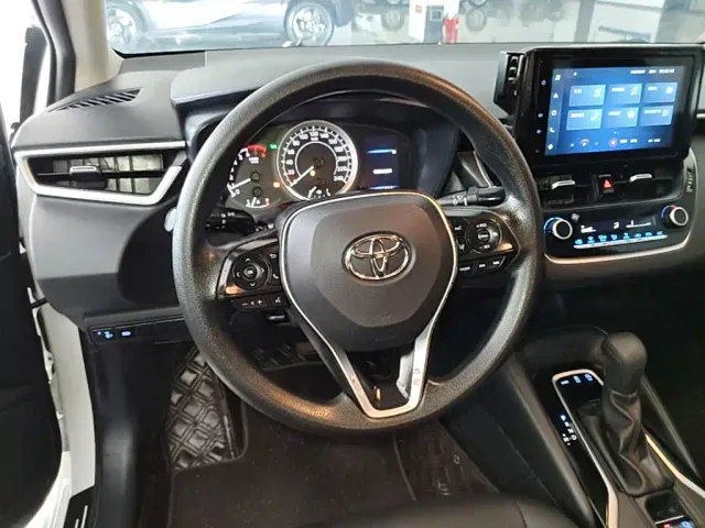 Toyota Corolla — Фото автомобиля 10