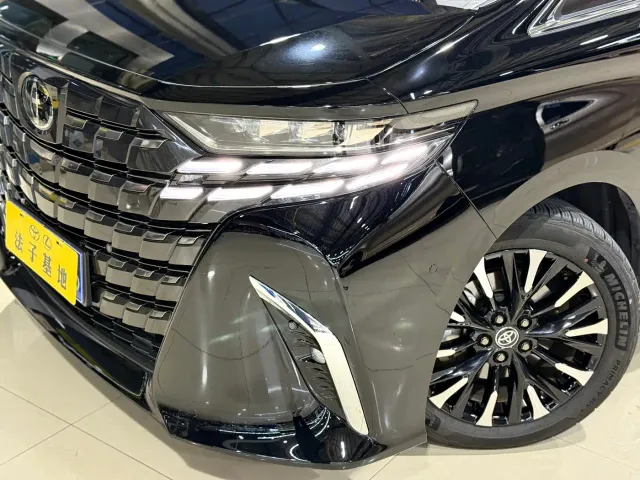 Toyota Alphard — Фото автомобиля 5