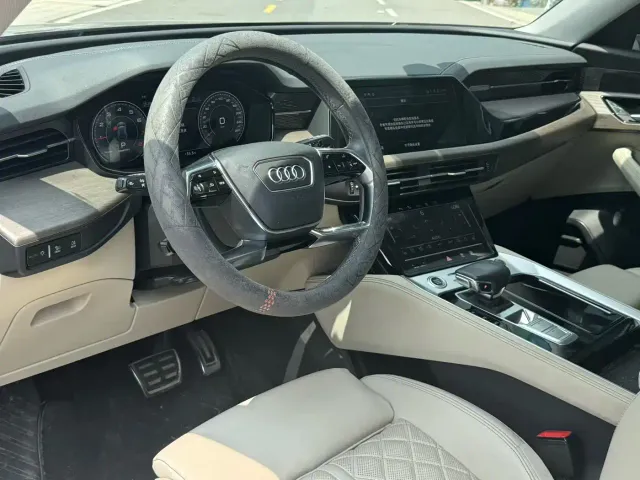 Audi Q6 — Фото автомобиля 4