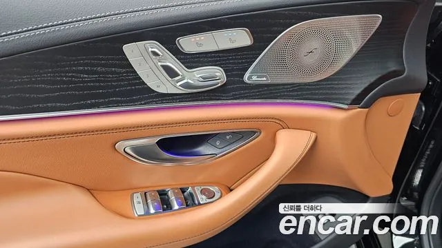 Mercedes-Benz CLS-Class — Фото автомобиля 19
