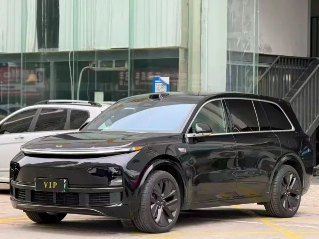 Фотография автомобиля — Li Auto L9
