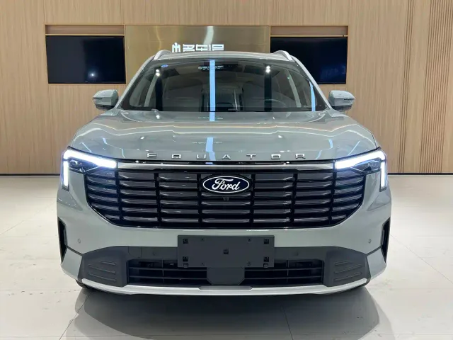 Ford Lingyu — Фото автомобиля 2