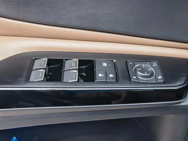 Lexus ES — Фото автомобиля 30