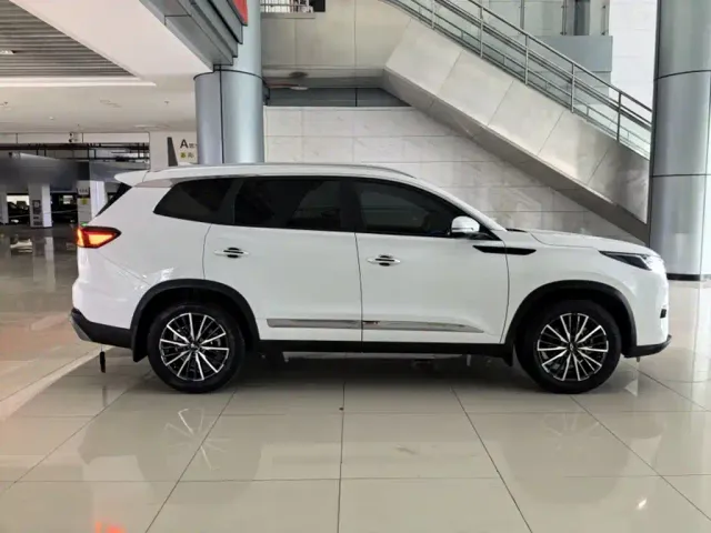 Chery Tiggo 8 PRO — Фото автомобиля 3