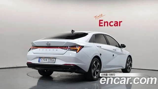 Hyundai Avante CN7 — Фото автомобиля 2
