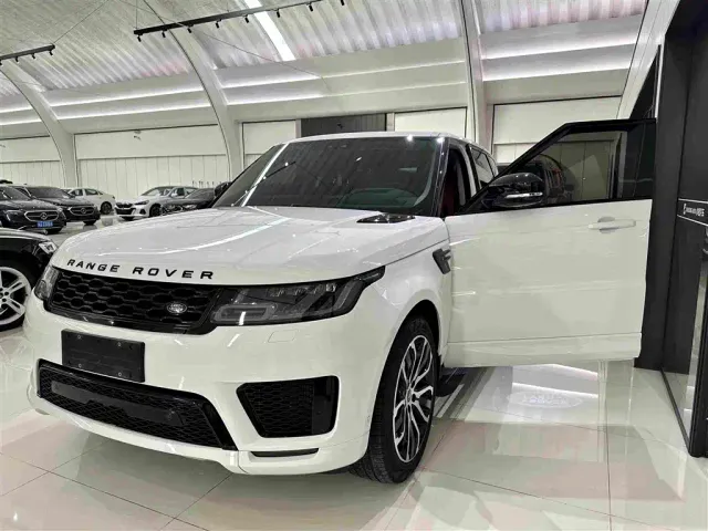 Land Rover Range Rover Sport — Фото автомобиля 5
