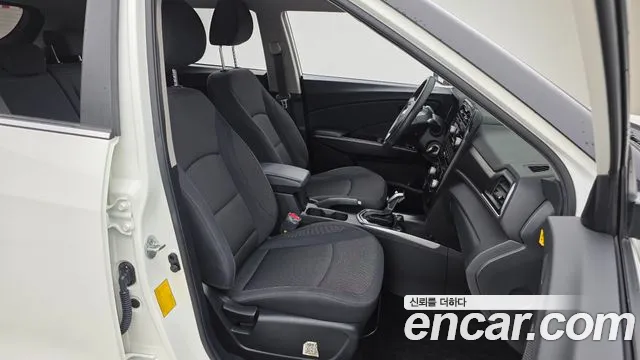 KG_Mobility_Ssangyong TIBOLI Very New Tivoli Бензин 1.5 2WD — Фото автомобиля 11