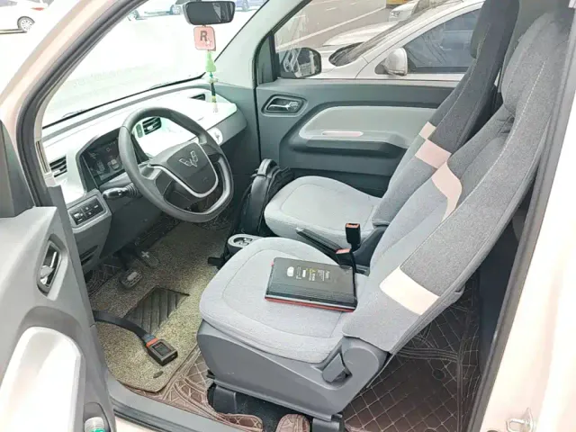 Wuling Hongguang Mini EV — Фото автомобиля 14