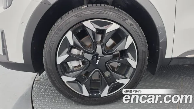 Kia Sorento Новый Sorento 4 поколение Бензин 2.5T 2WD — Фото автомобиля 5