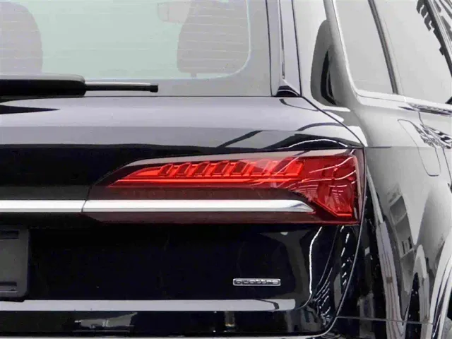 Audi Q7 — Фото автомобиля 6