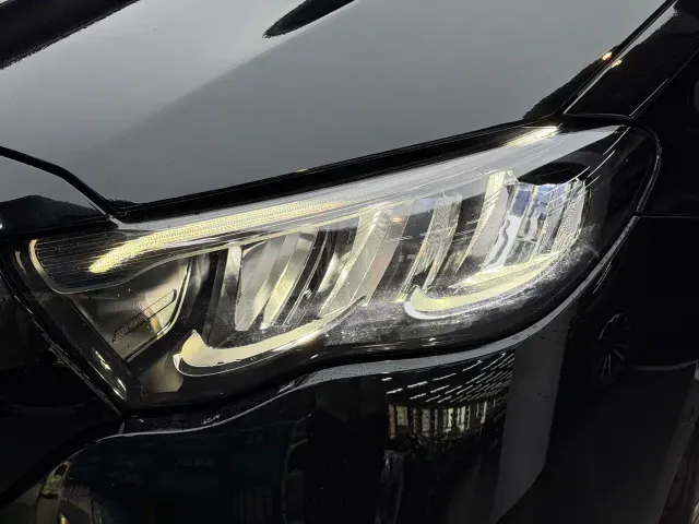 Mercedes-Benz E-Class — Фото автомобиля 19