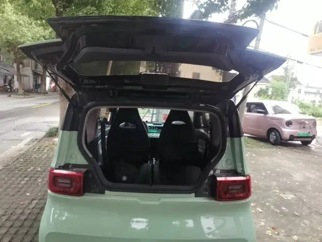 Wuling Hongguang Mini EV — Фото автомобиля 18