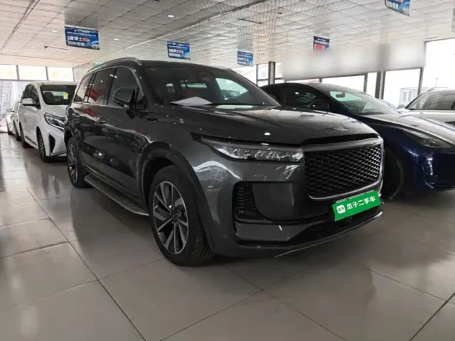 Li Auto ONE — Фото автомобиля 3