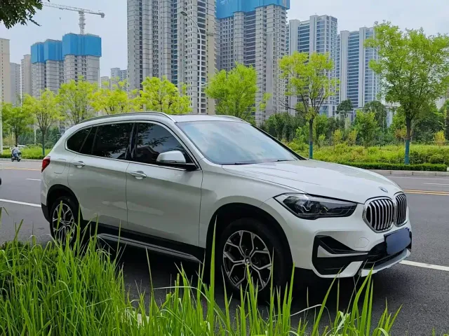 BMW X1 — Фото автомобиля 3