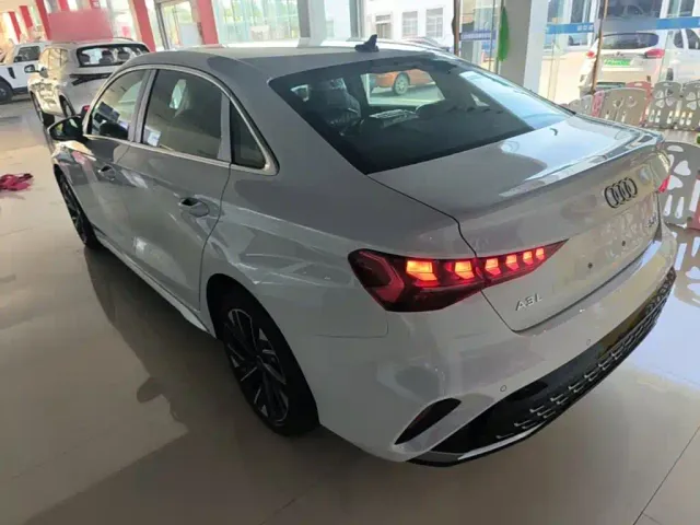 Audi A3 — Фото автомобиля 4