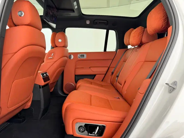 Li Auto L7 — Фото автомобиля 8