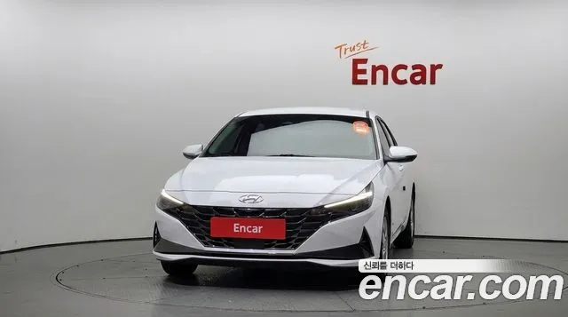 Hyundai Avante — Фото автомобиля 3